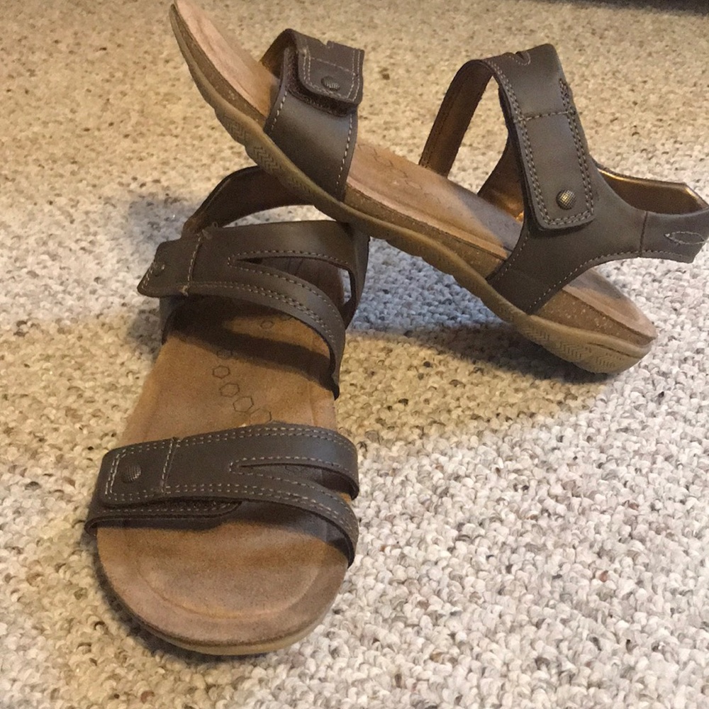 Ladies Khombu comfort sandals